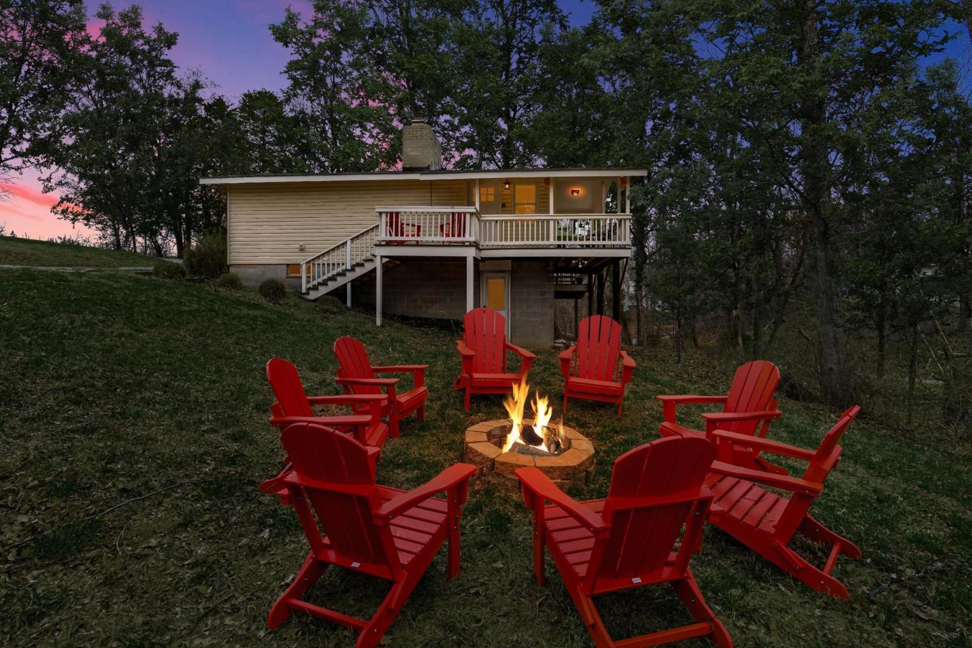 Harpers Ferry Cabin Hot Tub, Deck, Fire Pit, Wifi Exterior foto